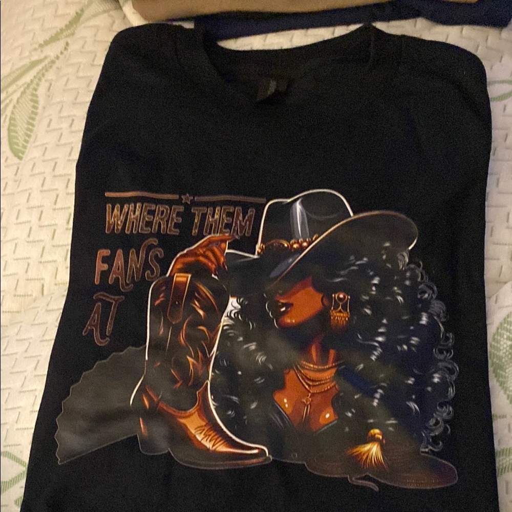 Gildan Black Tee with Western Graphic